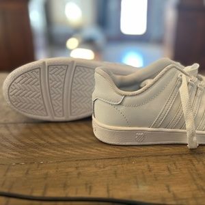 Men’s size 6.5 K-Swiss Varsity sneakers